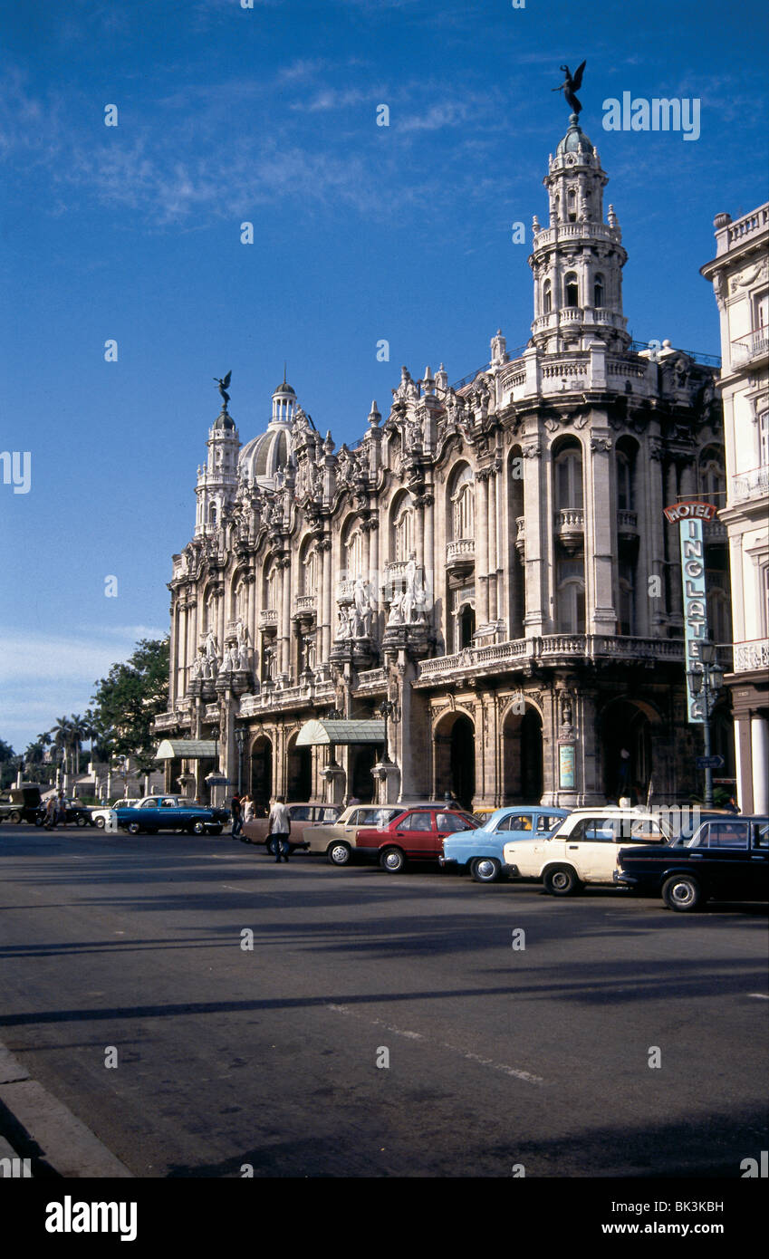 Gran Teatro de la Habana (Grand Theater of Havana), Cuba Stock Photo ...