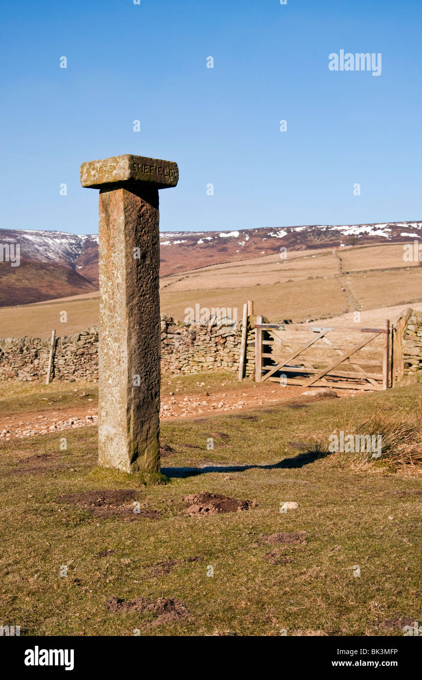 Hope Cross on the Northern flanks of Win Hill in the Peak District. A guide post on the boundary of Edale and Hope Stock Photo