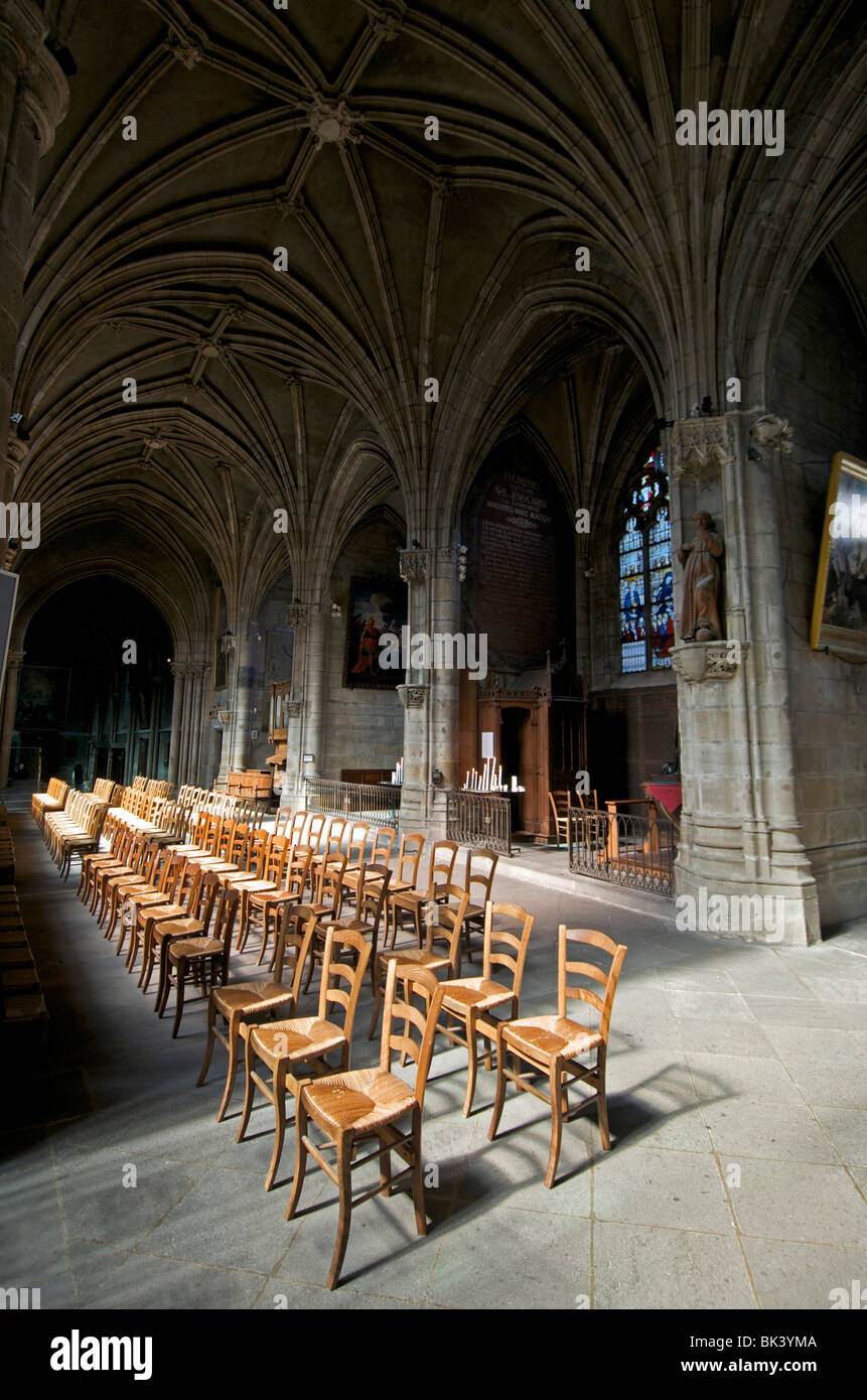 Typical Catholic Church Interior High Resolution Stock Photography and ...