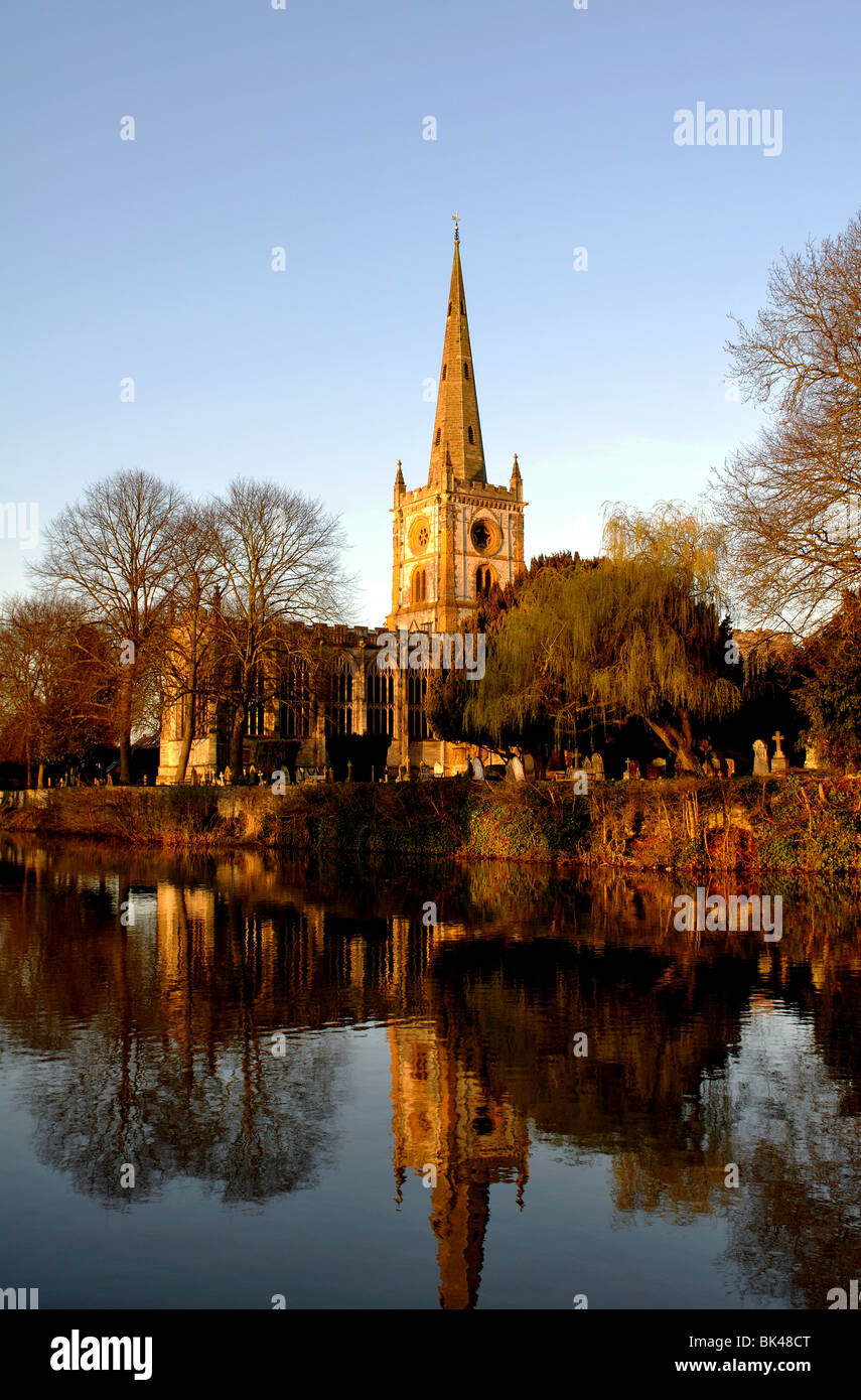 Holy Trinity Church and River Avon, Stratford-upon-Avon, Warwickshire, England, UK Stock Photo