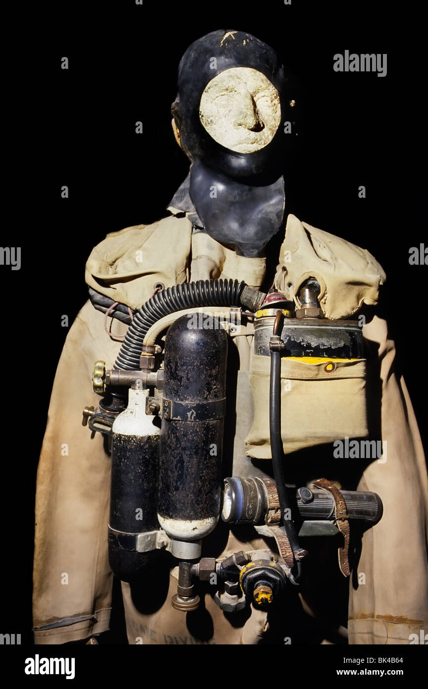 Early rebreather diving technology as used by the Cave Diving Group for