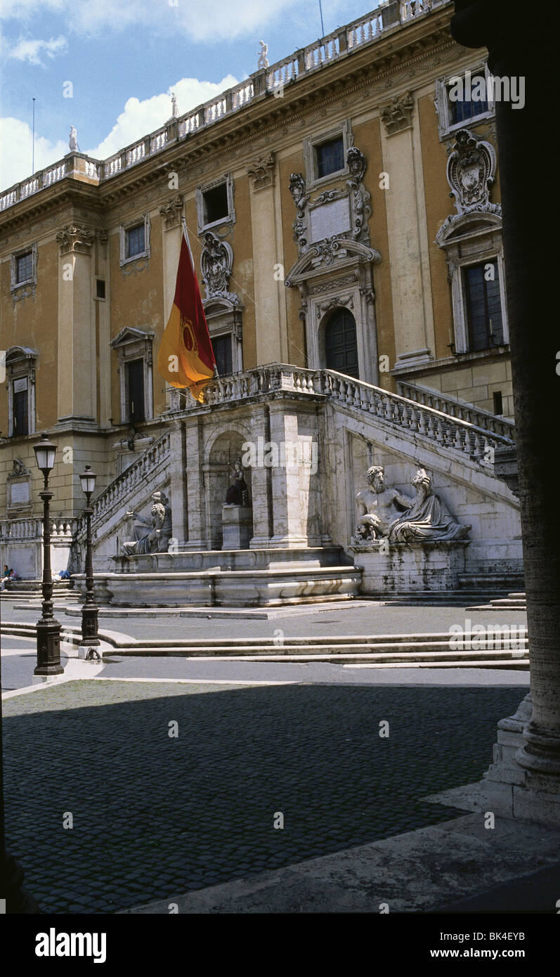 Legislative building on Piazza del Campidoglio and Palazzo Senatorio ...