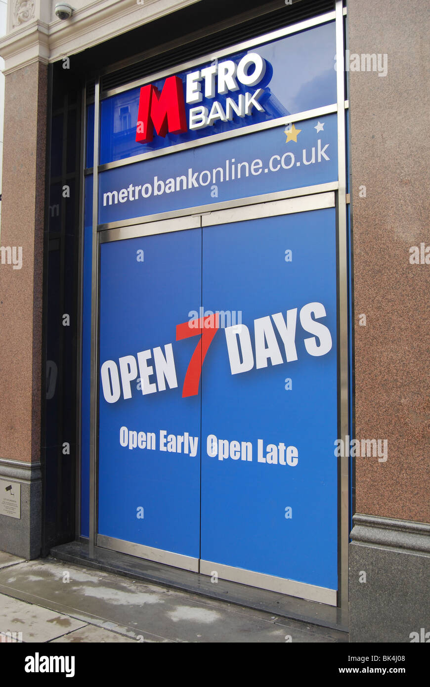 Metro Bank London Stock Photo Alamy metro-bank-london-stock-photo-alamy