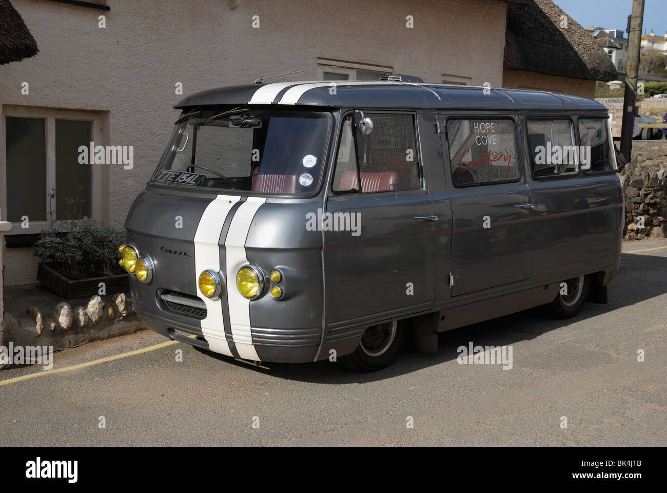 Vintage commer bus hi-res stock photography and images - Alamy