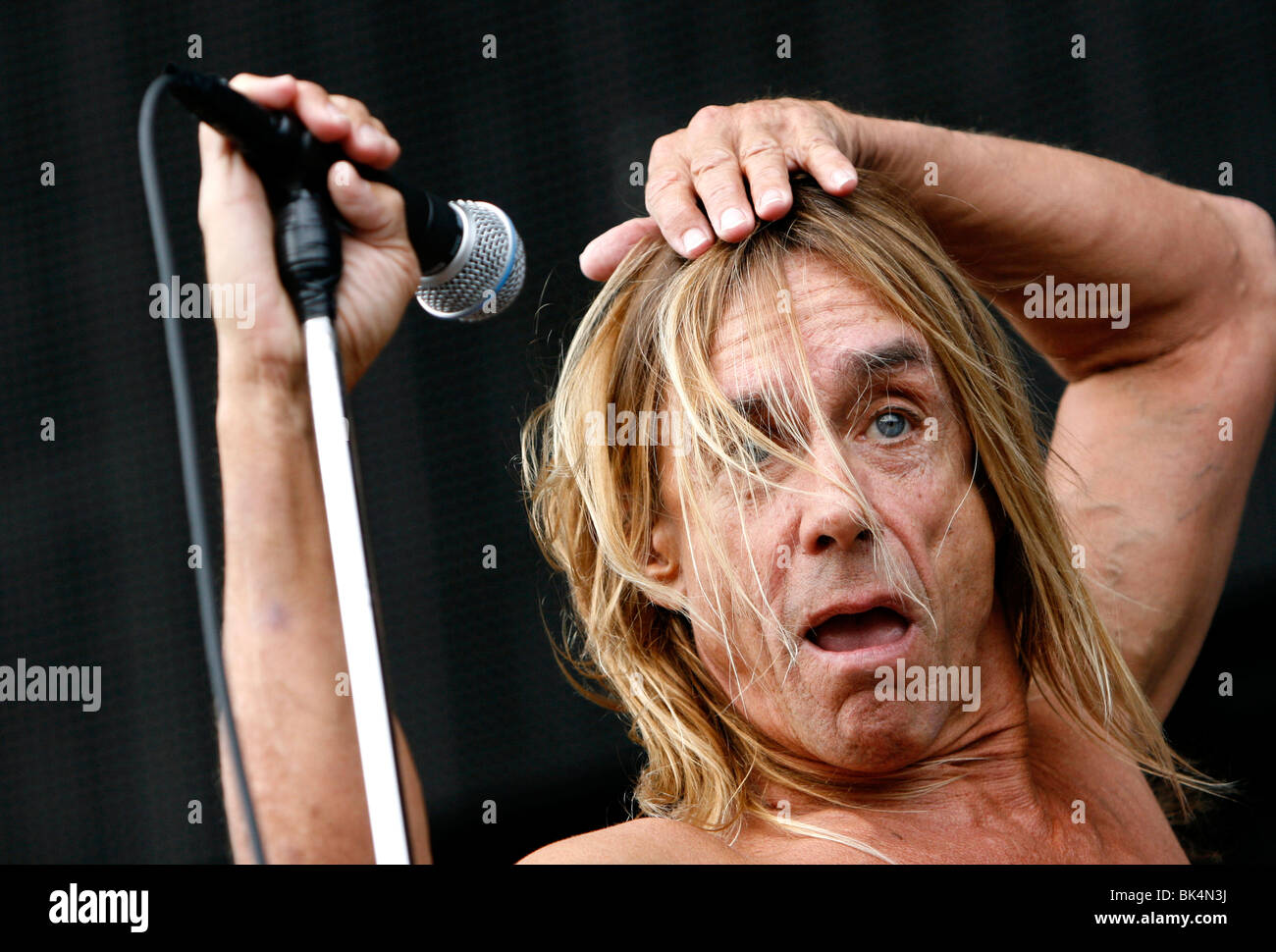Iggy Pop performs at the Virgin Mobile Music Festival Stock Photo Alamy