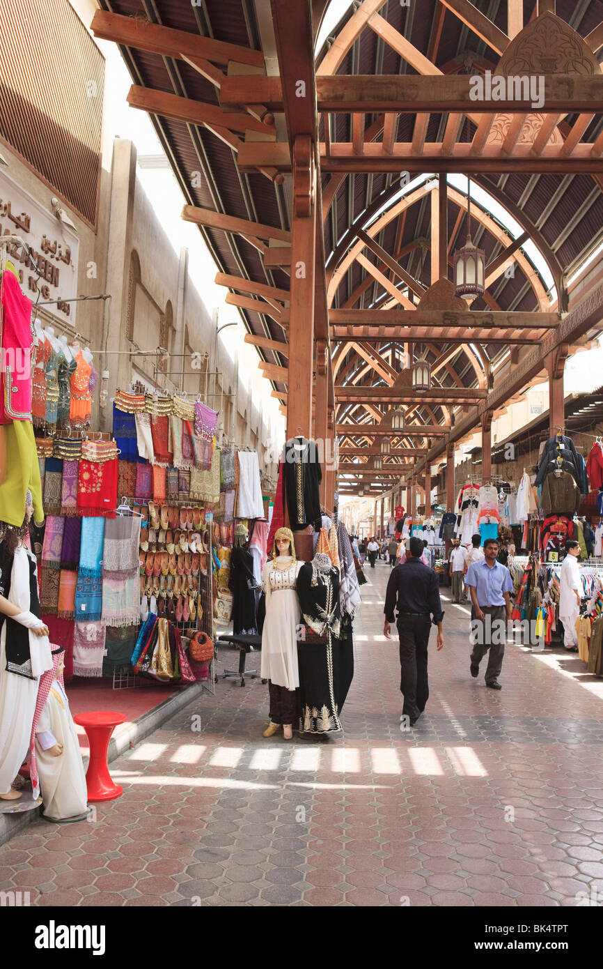 Bur dubai textile hires stock photography and images Alamy