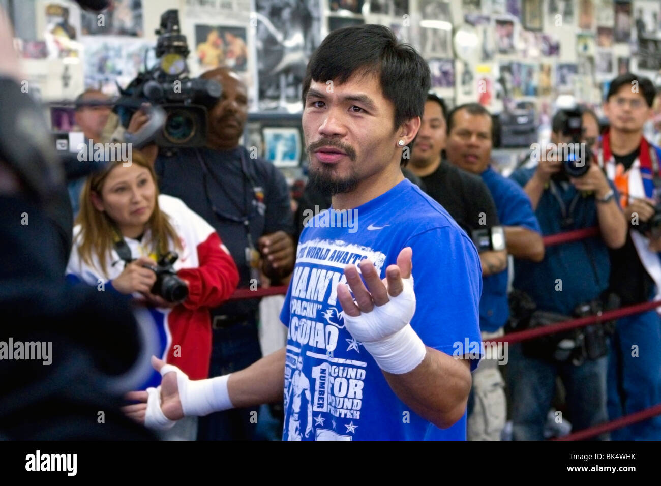 Manny Pacquiao talks to Reporters at the Wild Card Gym on Media Day, March 2010 Stock Photo