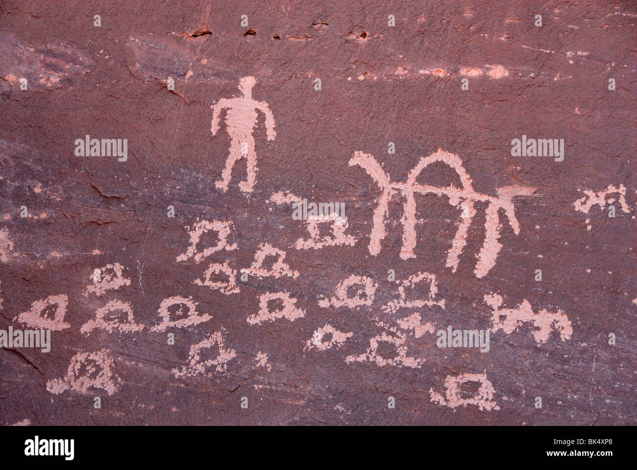 Rock paintings at Inchalt, Ghat, Akakus, Libya, North Africa, Africa