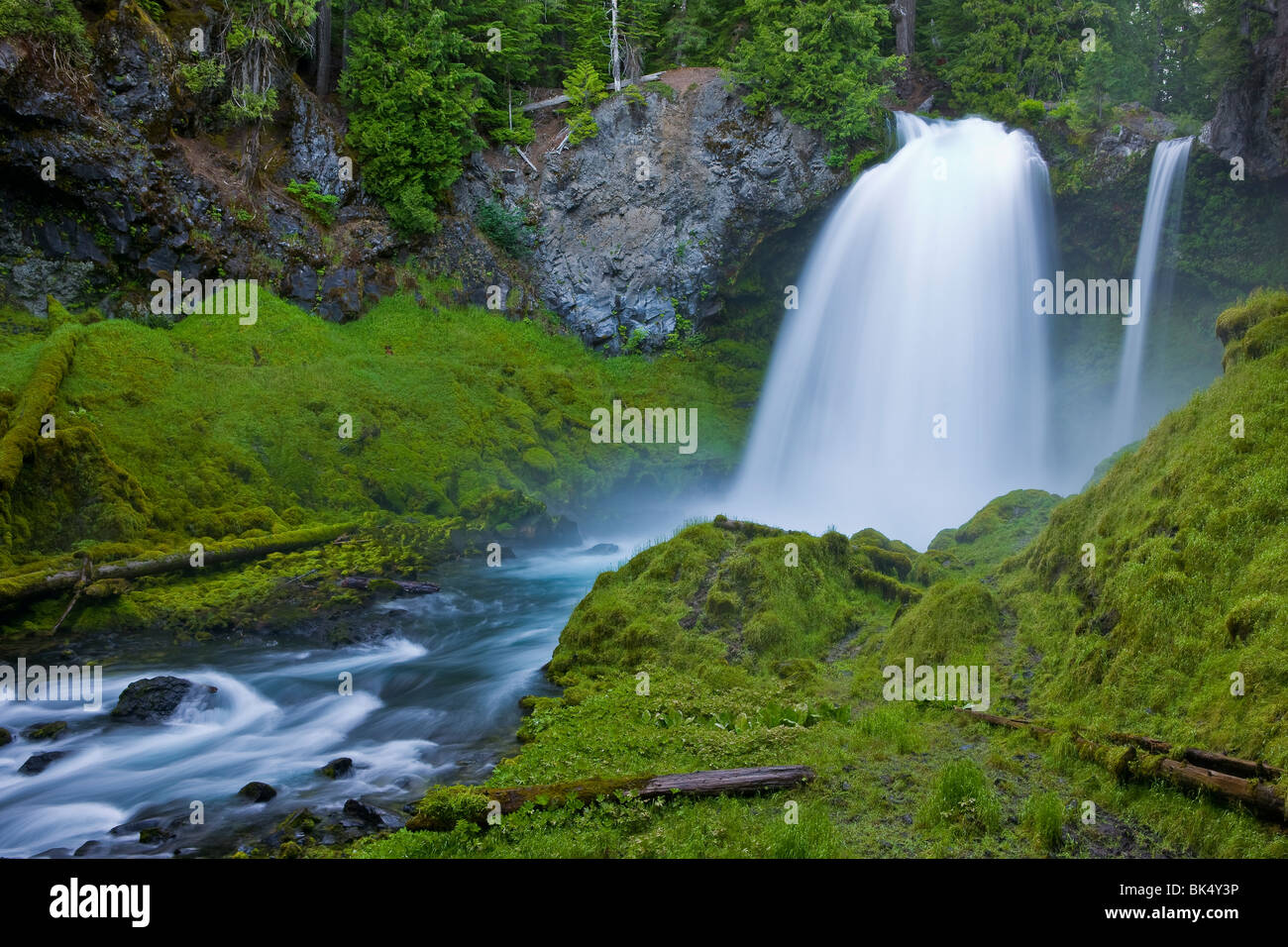 SAHALIE FALLS, OREGON, USA - Sahalie Falls, on the headwaters of the McKenzie River, in the Willamette National Forest. Stock Photo