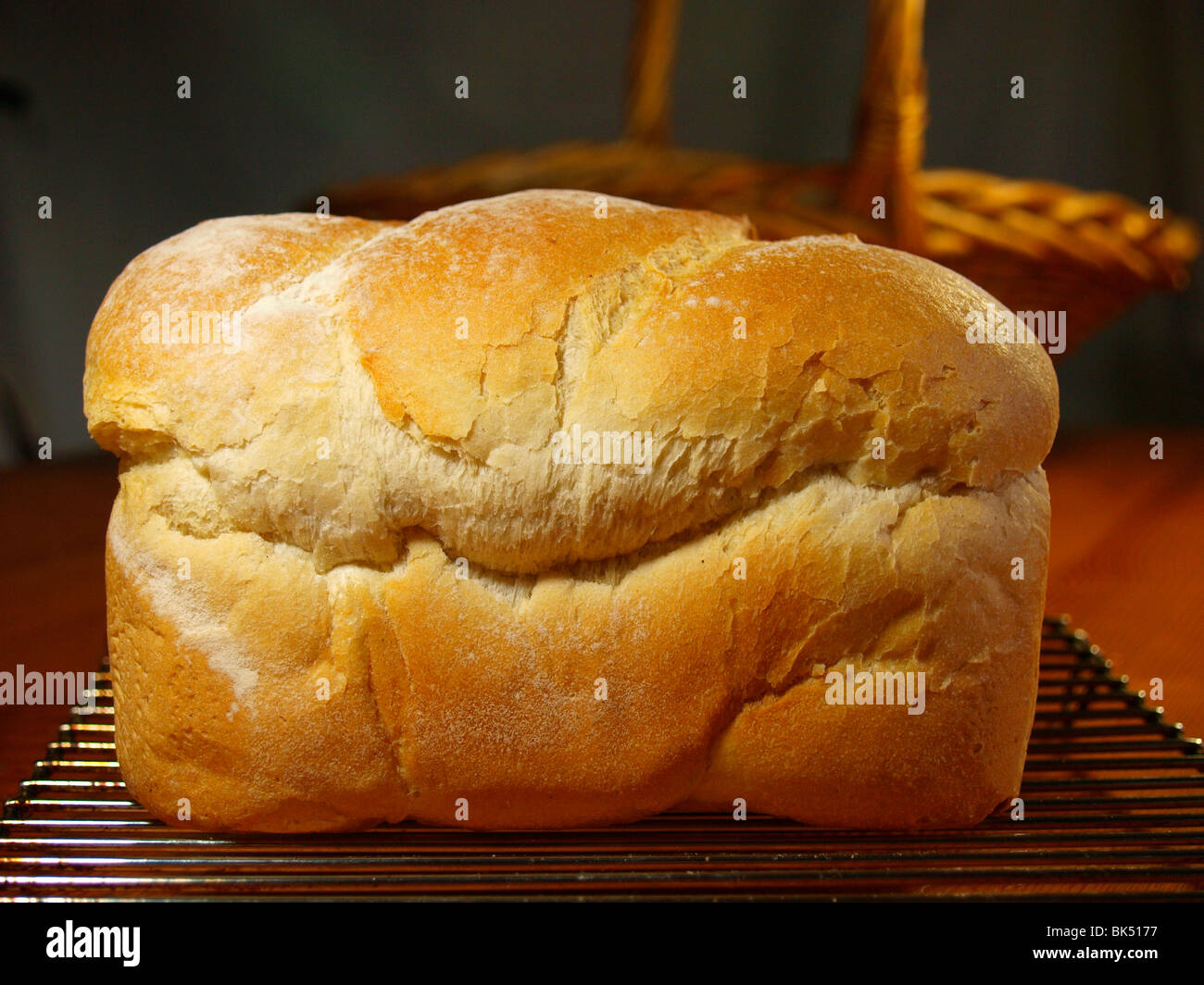 Cooling rack hi-res stock photography and images - Alamy