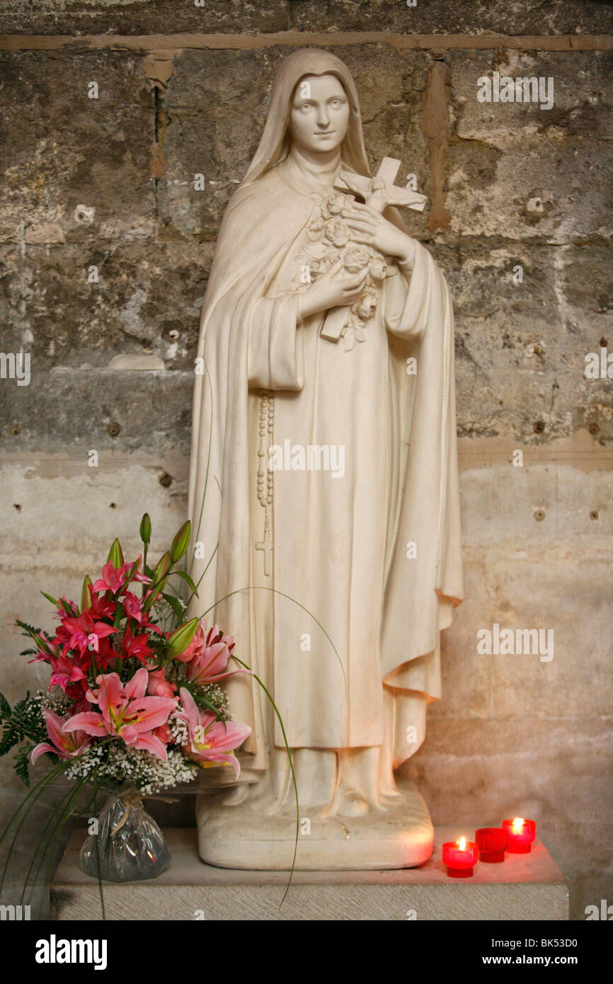 Statue Of St Therese Of Lisieux High Resolution Stock Photography and ...