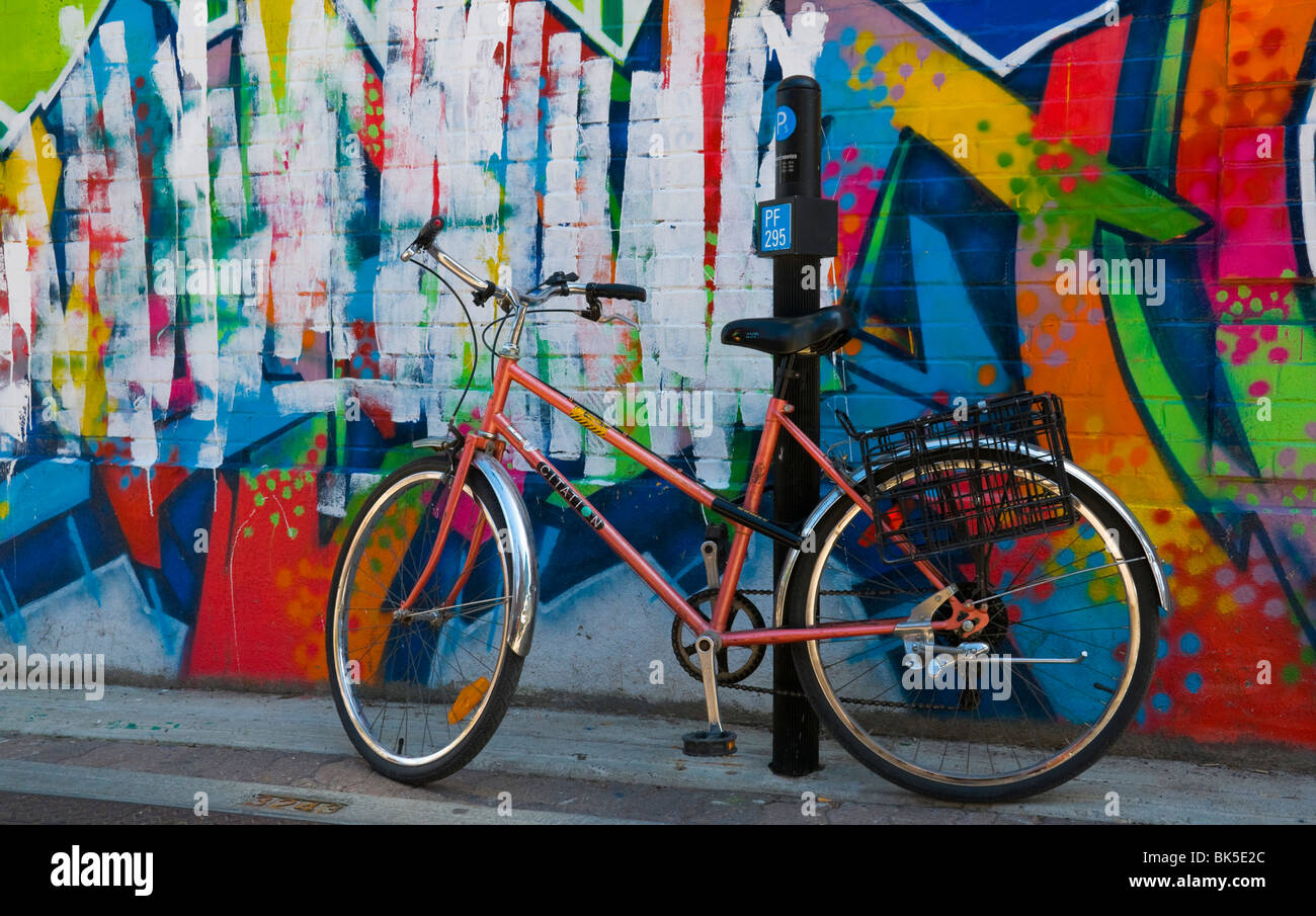 Bicycle Duluth Street Plateau Mont Royal Montreal Stock Photo Alamy