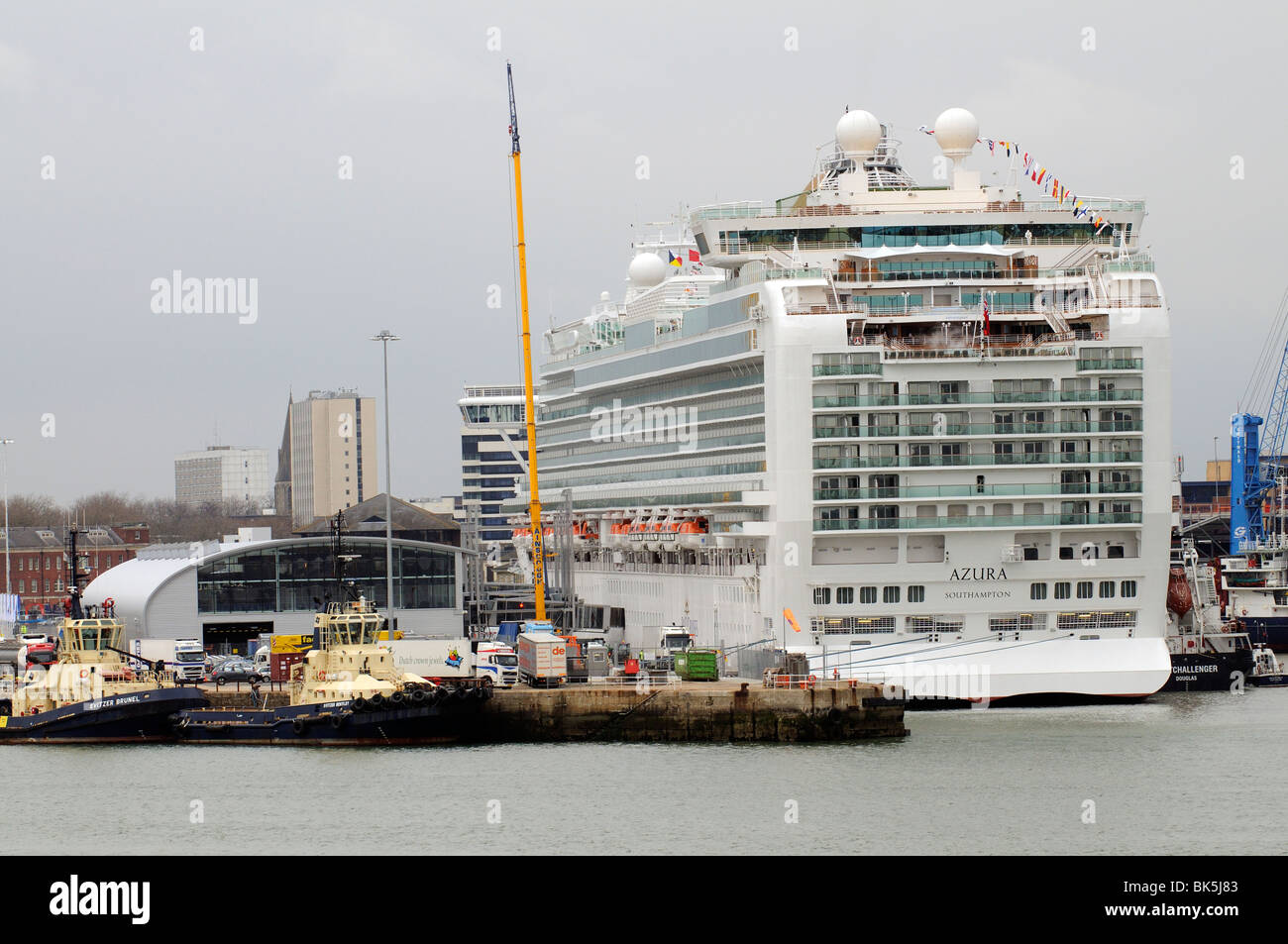 P&o cruise ships southampton hires stock photography and images Alamy