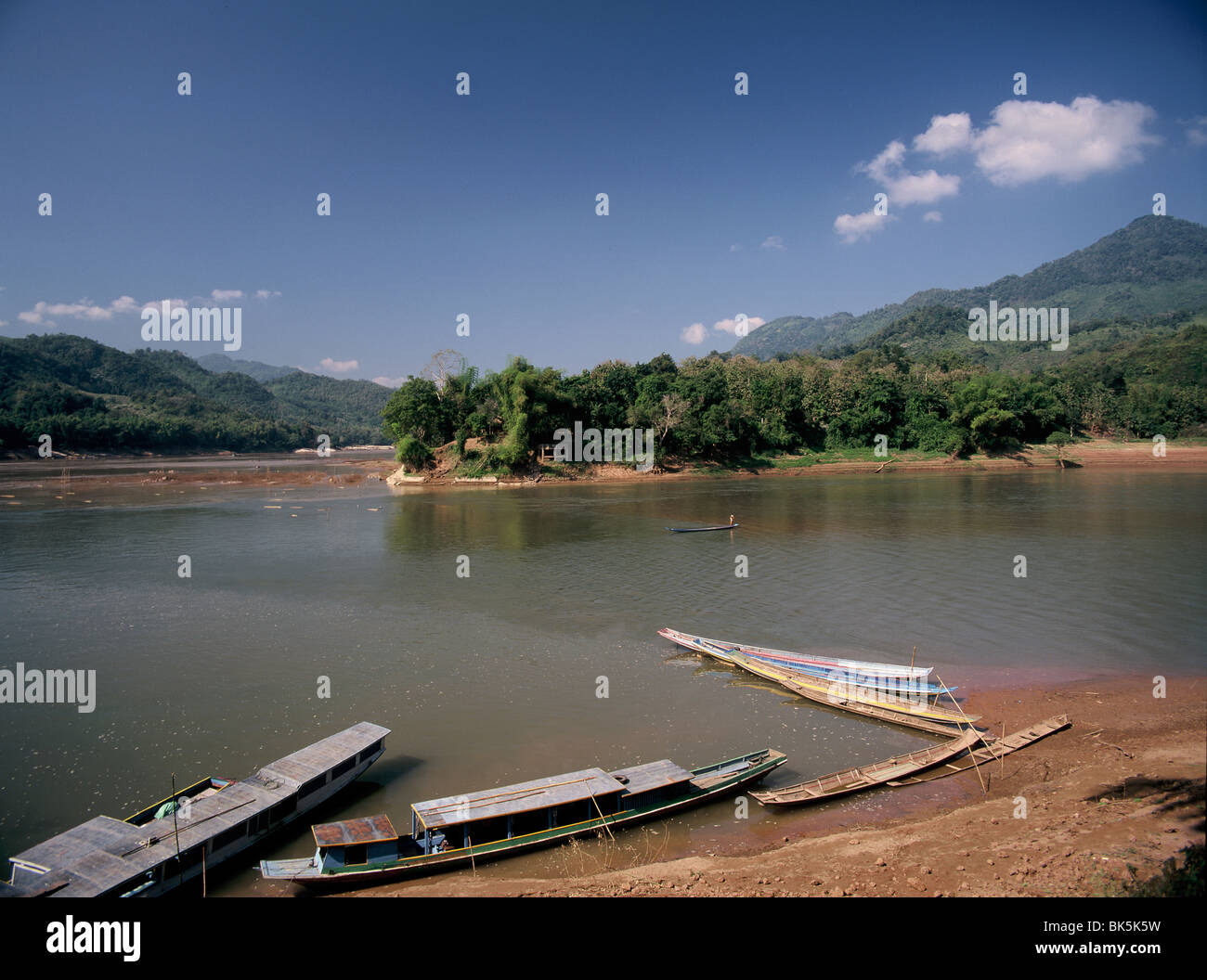 Luang Prabang Mekong River Hi res Stock Photography And Images Alamy luang-prabang-mekong-river-hi-res-stock-photography-and-images-alamy