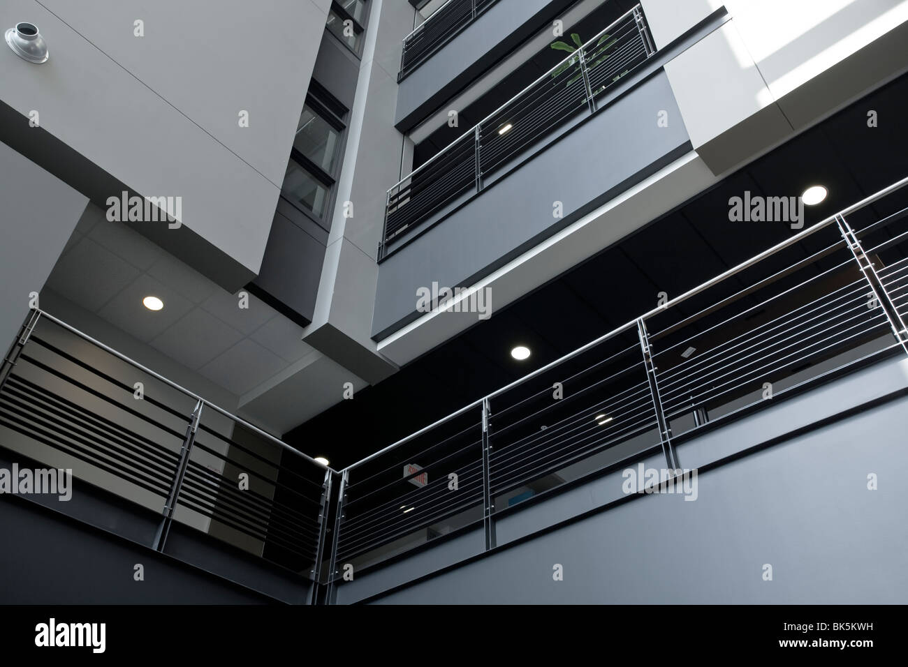 Contemporary office interior hi-res stock photography and images - Alamy