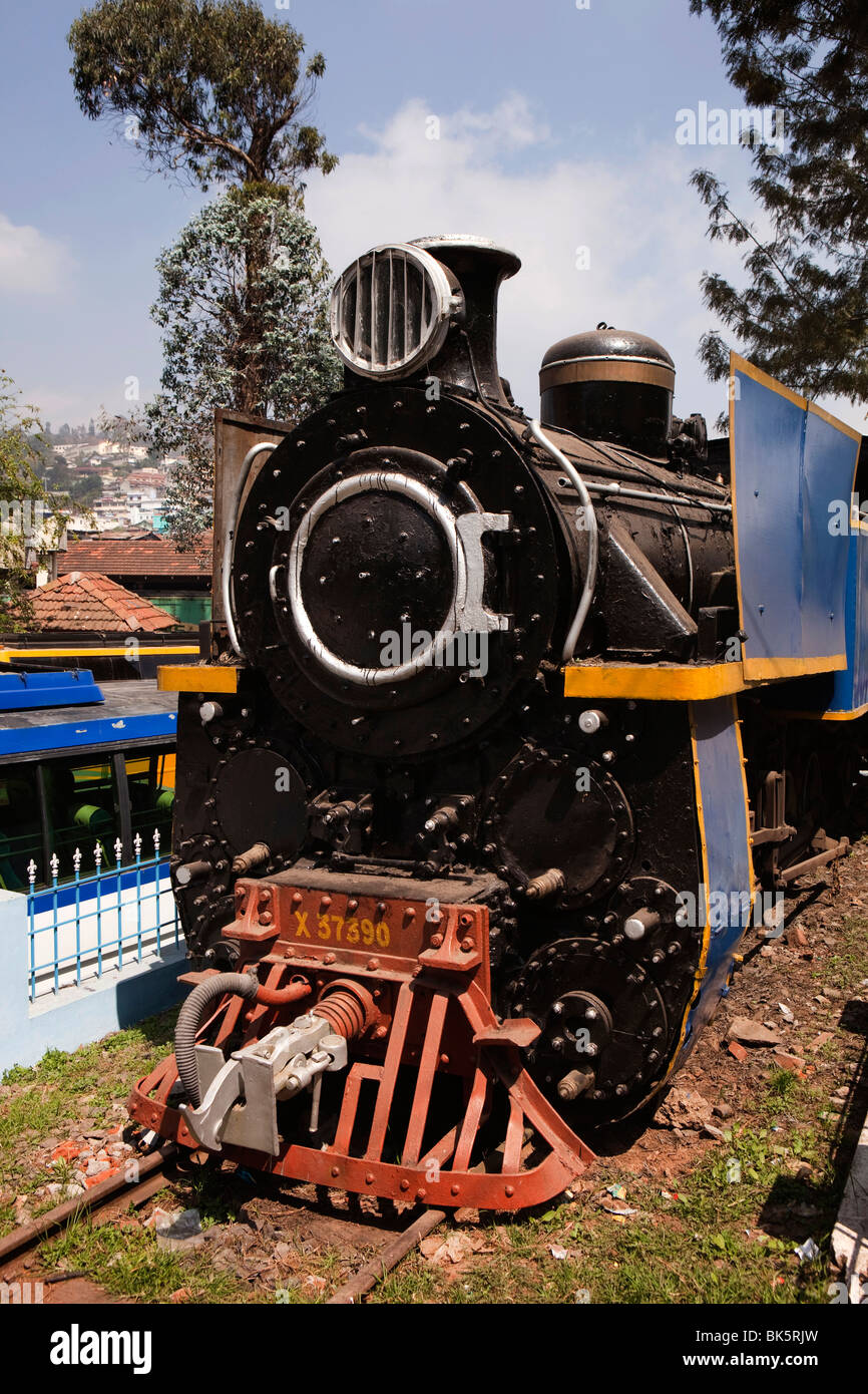 India, Tamil Nadu, Coonor Station, old Nilgiri Mountain Railway steam train on display Stock Photo