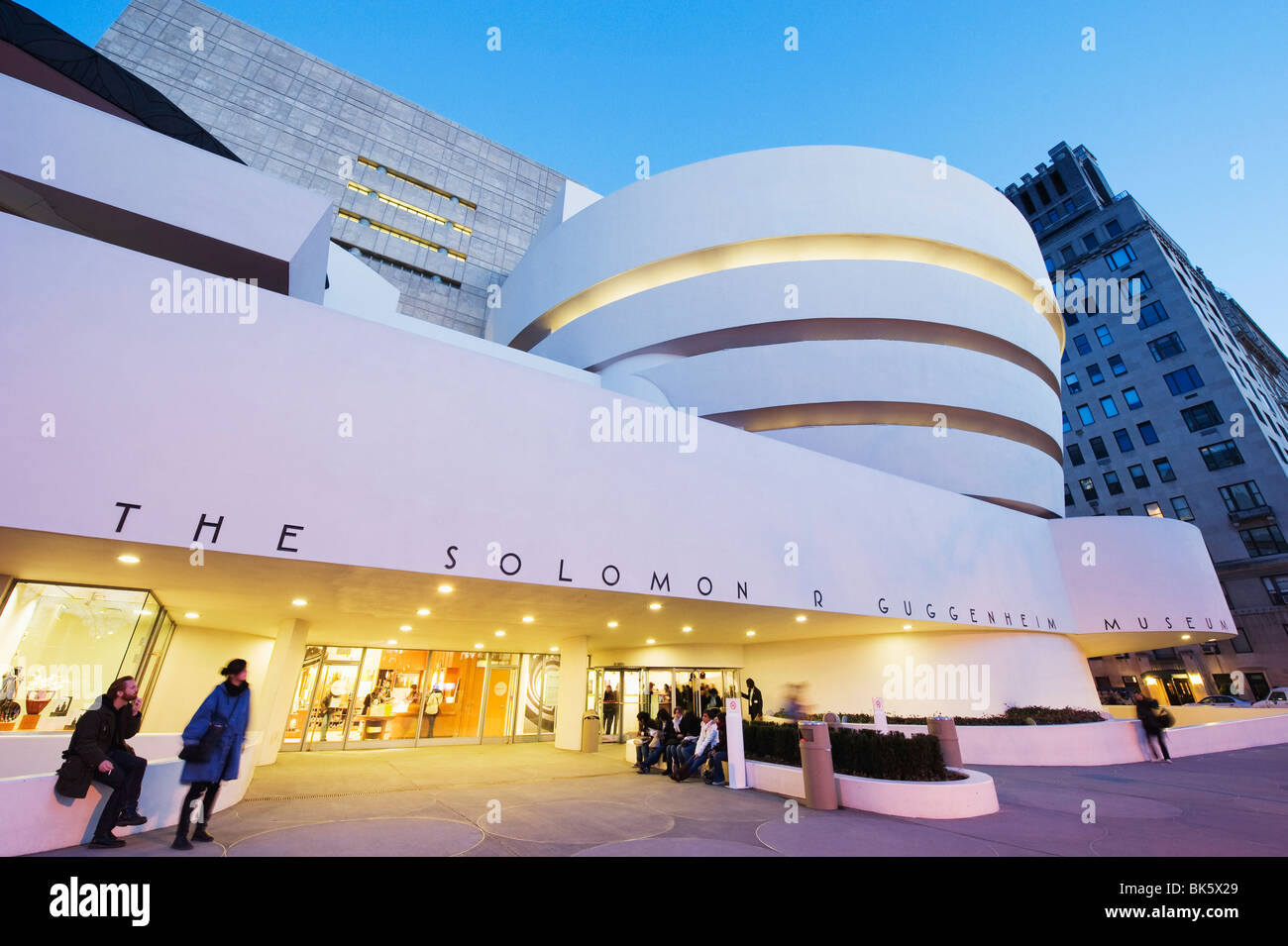 Solomon R. Guggenheim Museum, built in 1959, designed by Frank Lloyd Wright, Manhattan, NYC Stock Photo