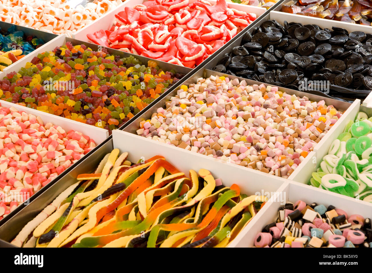 Trays of sweets hi-res stock photography and images - Alamy