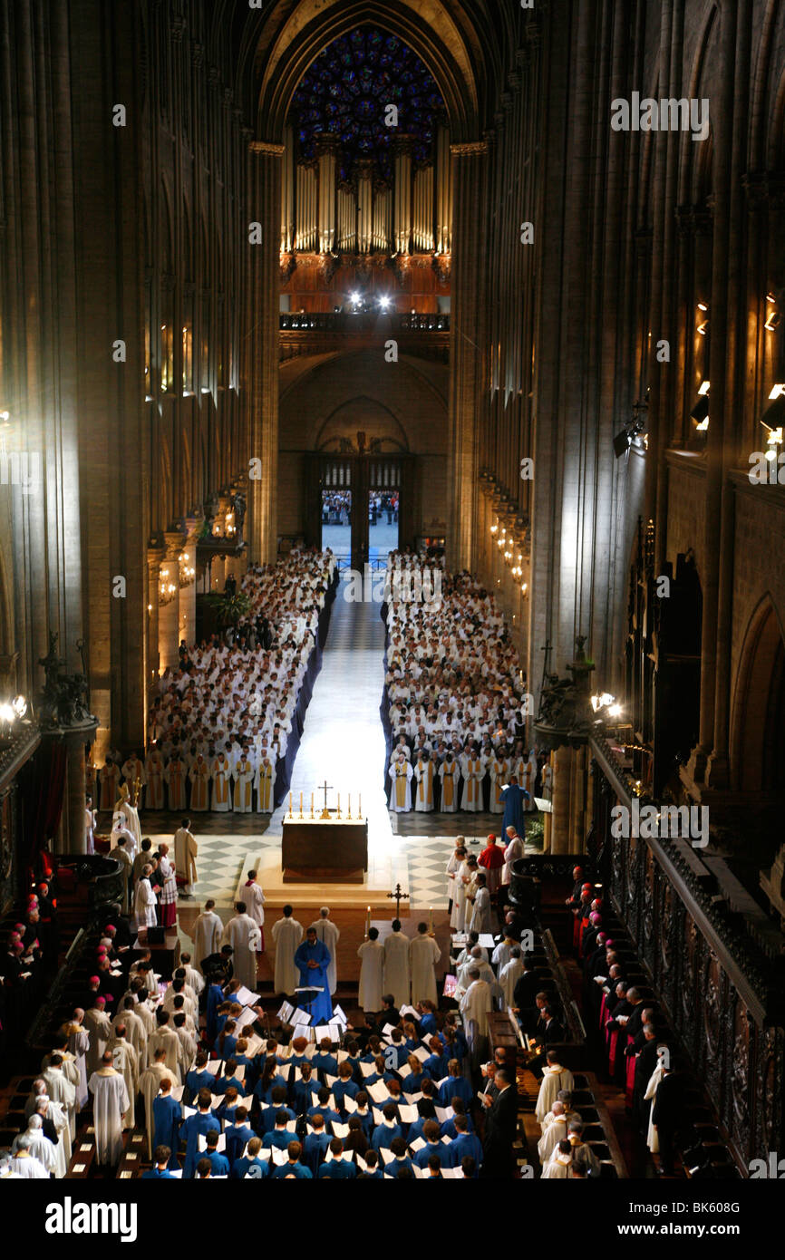 Celebration of Vespers in Notre Dame de Paris with Benedict XVI, Paris, France, Europe Stock Photo