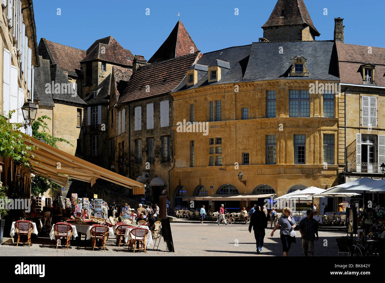 Place de la Liberte in the old town, Sarlat, Dordogne, France, Europe Stock Photo
