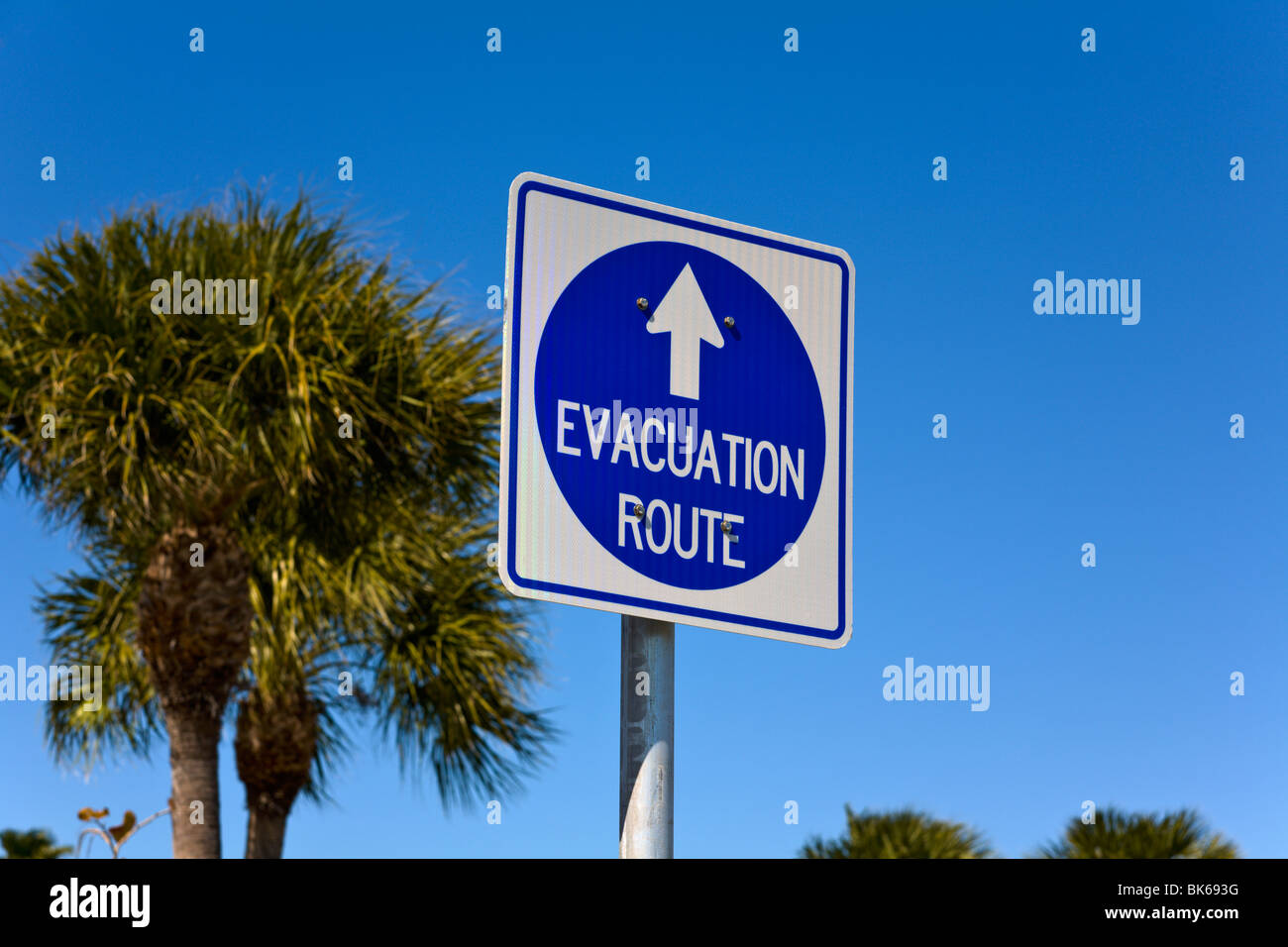 Evacuation warning sign hires stock photography and images Alamy