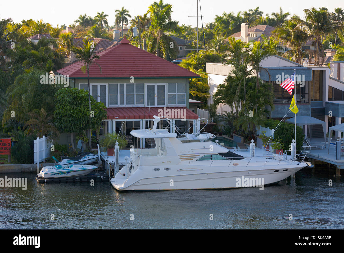 Luxury waterfront homes and boats, 'Las Olas', Fort Lauderdale, Florida, USA Stock Photo