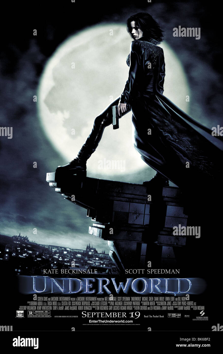 Underworld Year : 2003 Director : Len Wiseman Kate Beckinsale Movie poster (USA) Stock Photo