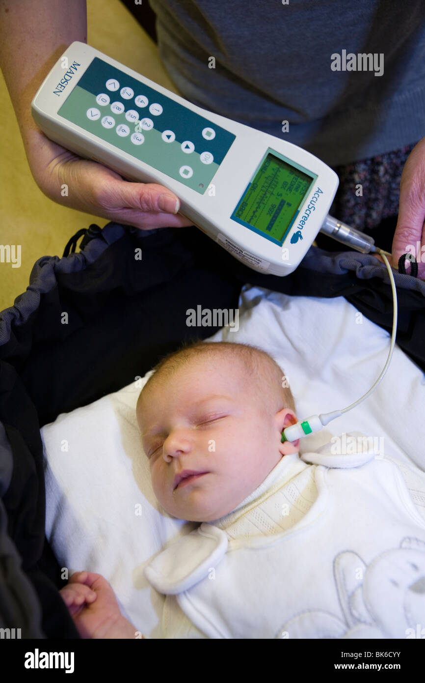 Universal newborn hearing screening hires stock photography and images
