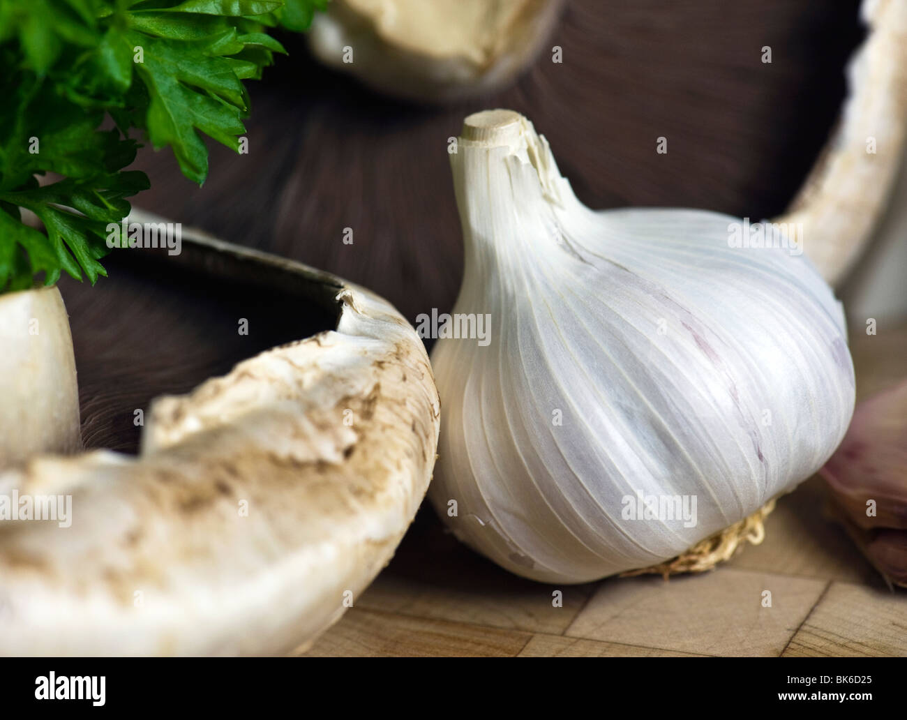 Mushrooms and Garlic Stock Photo - Alamy