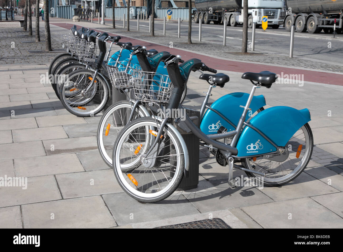 Dublin bikes hi-res stock photography and images - Alamy