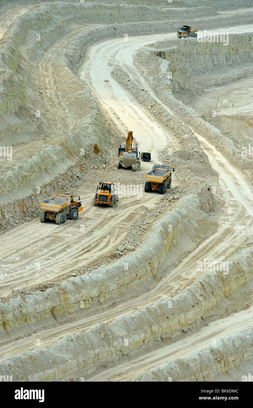 Working Limestone Chalk Quarry Mine Stock Photo Alamy