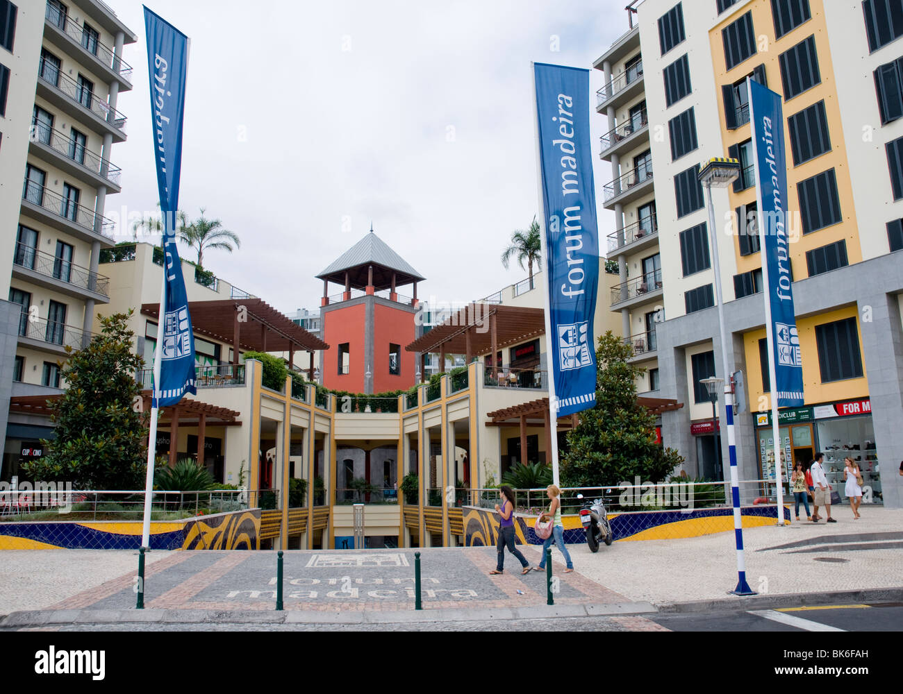 Funchal shopping mall madeira hires stock photography and images Alamy