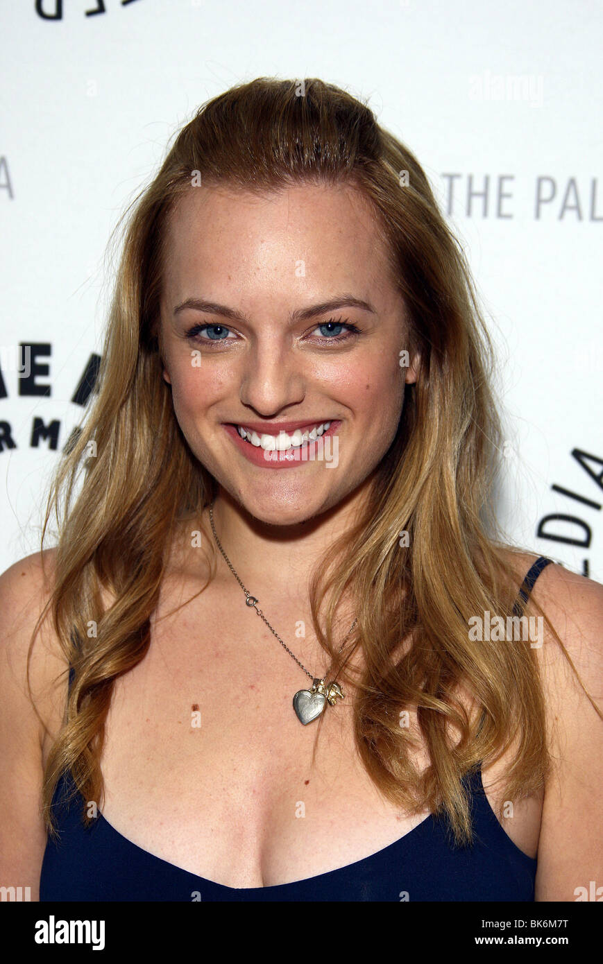 ELISABETH MOSS MAD MEN AT THE PALEY CENTRE BEVERLY HILLS LOS ANGELES USA 10 October 2007 Stock Photo