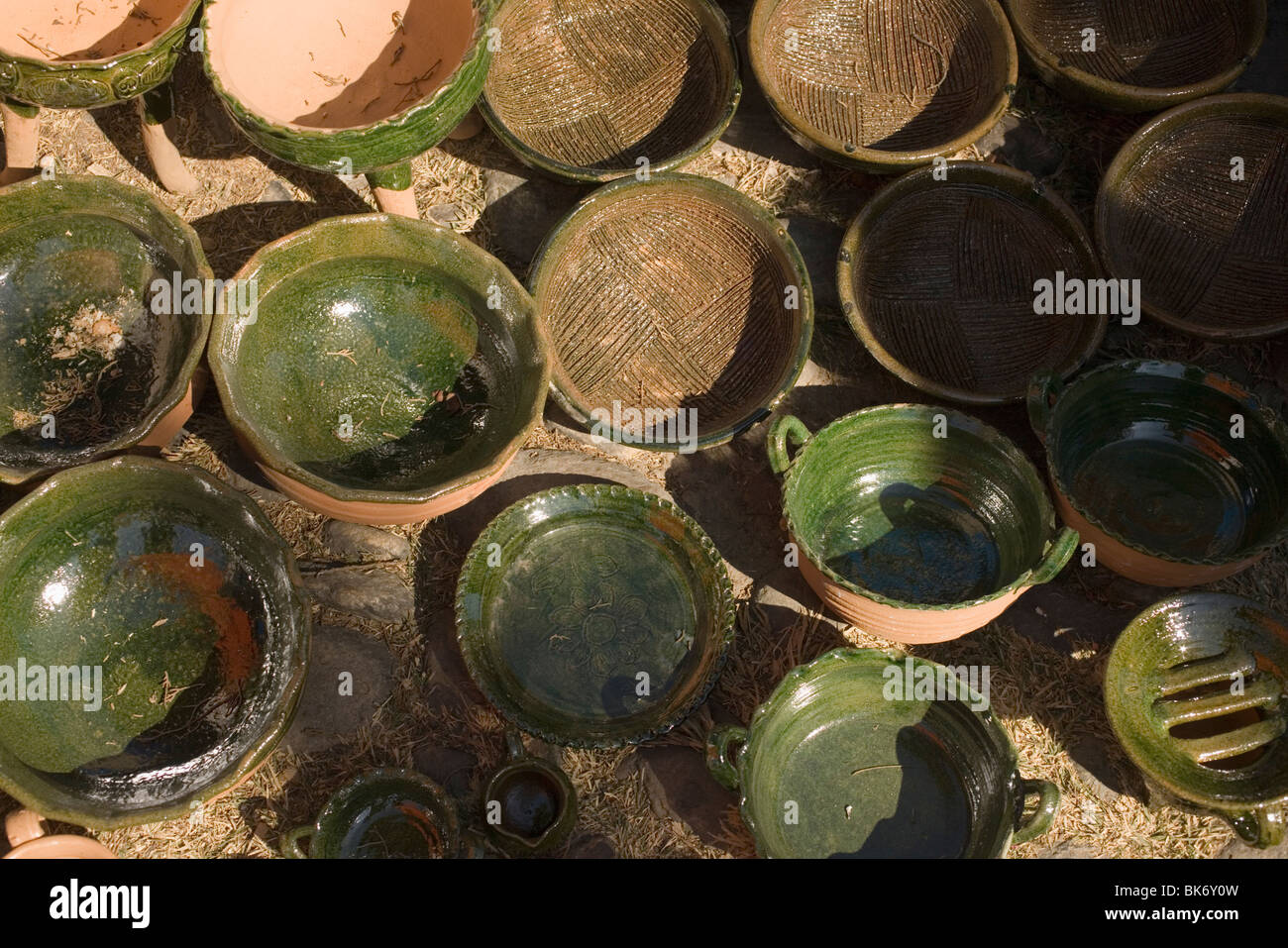 Mexican pottery bowls hi-res stock photography and images - Alamy