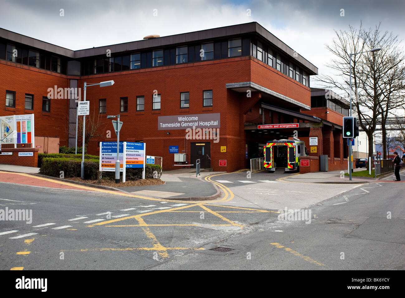 Tameside General Hospital main entrance A&E Stock Photo Alamy