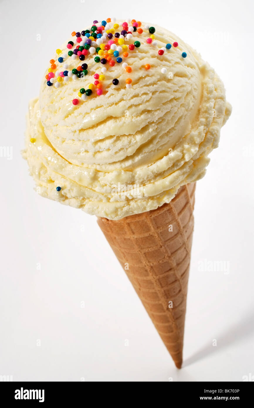 Ice cream cone hi-res stock photography and images - Alamy
