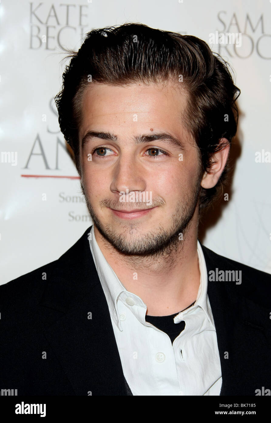 michael-angarano-cock-sexy-teen-pinay