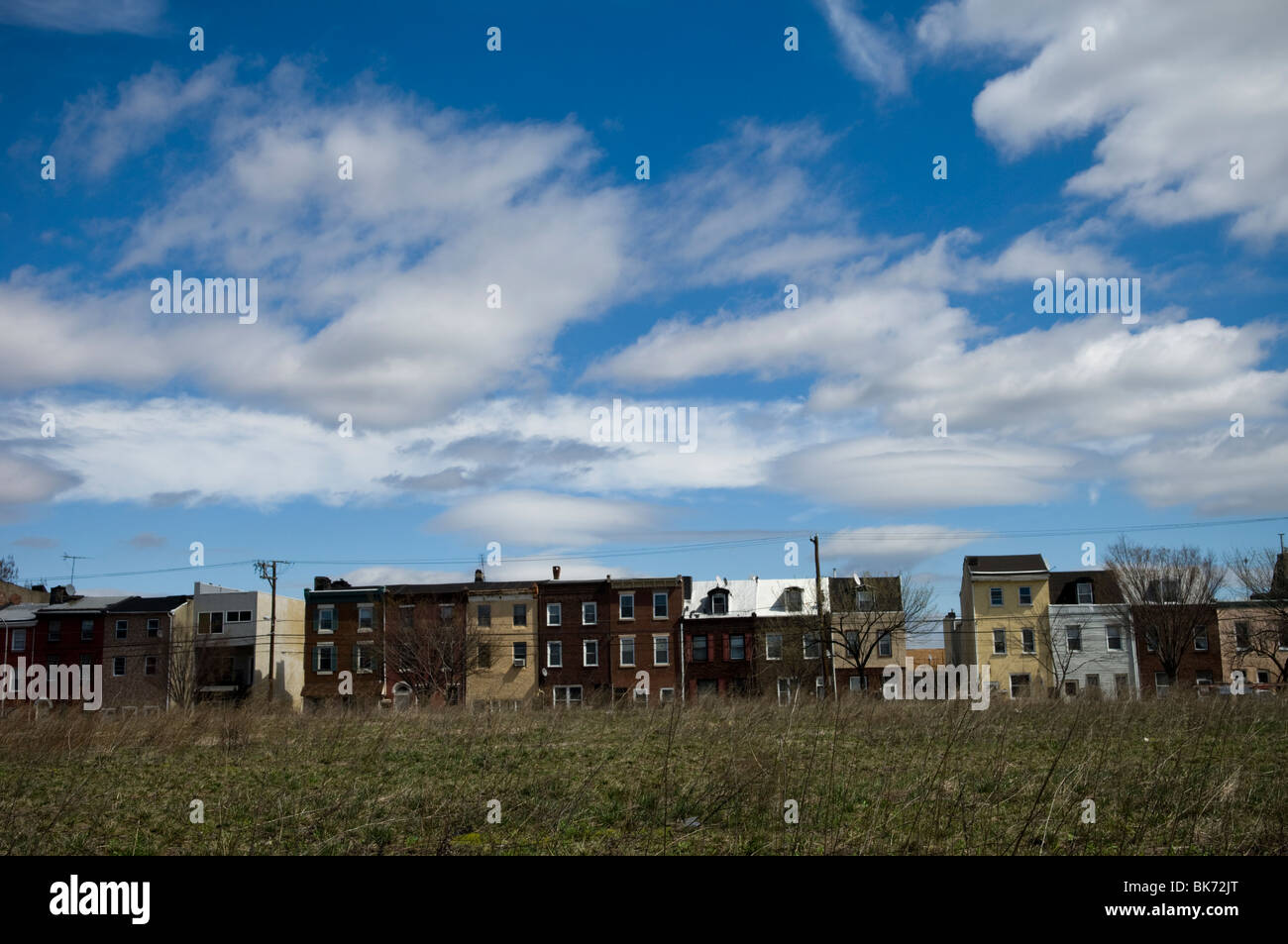 An empty lot and homes in the Fishtown neighborhood of Philadelphia, PA on Wednesday, March 31, 2010. (© Frances M. Roberts) Stock Photo