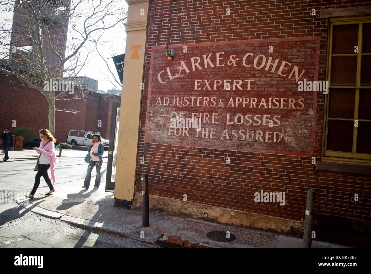 Weathered sign in the Society Hill neighborhood of Philadelphia, PA on Wednesday, March 31, 2010 (© Richard B. Levine) Stock Photo