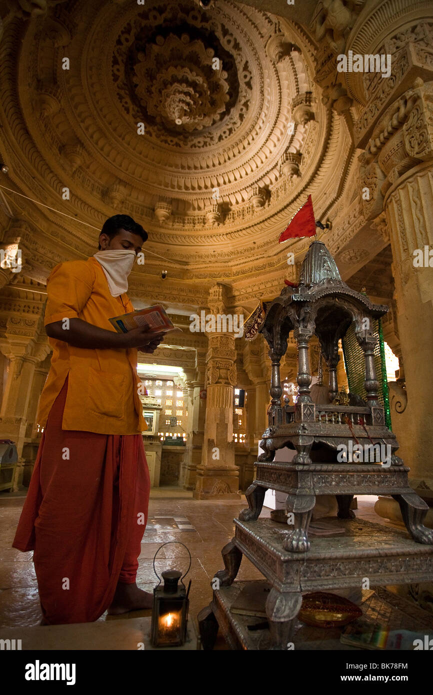 Jainism People Praying