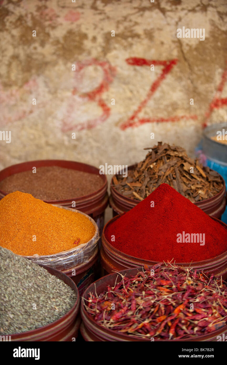 Spices, street market, medina, Fez, Morocco Stock Photo Alamy