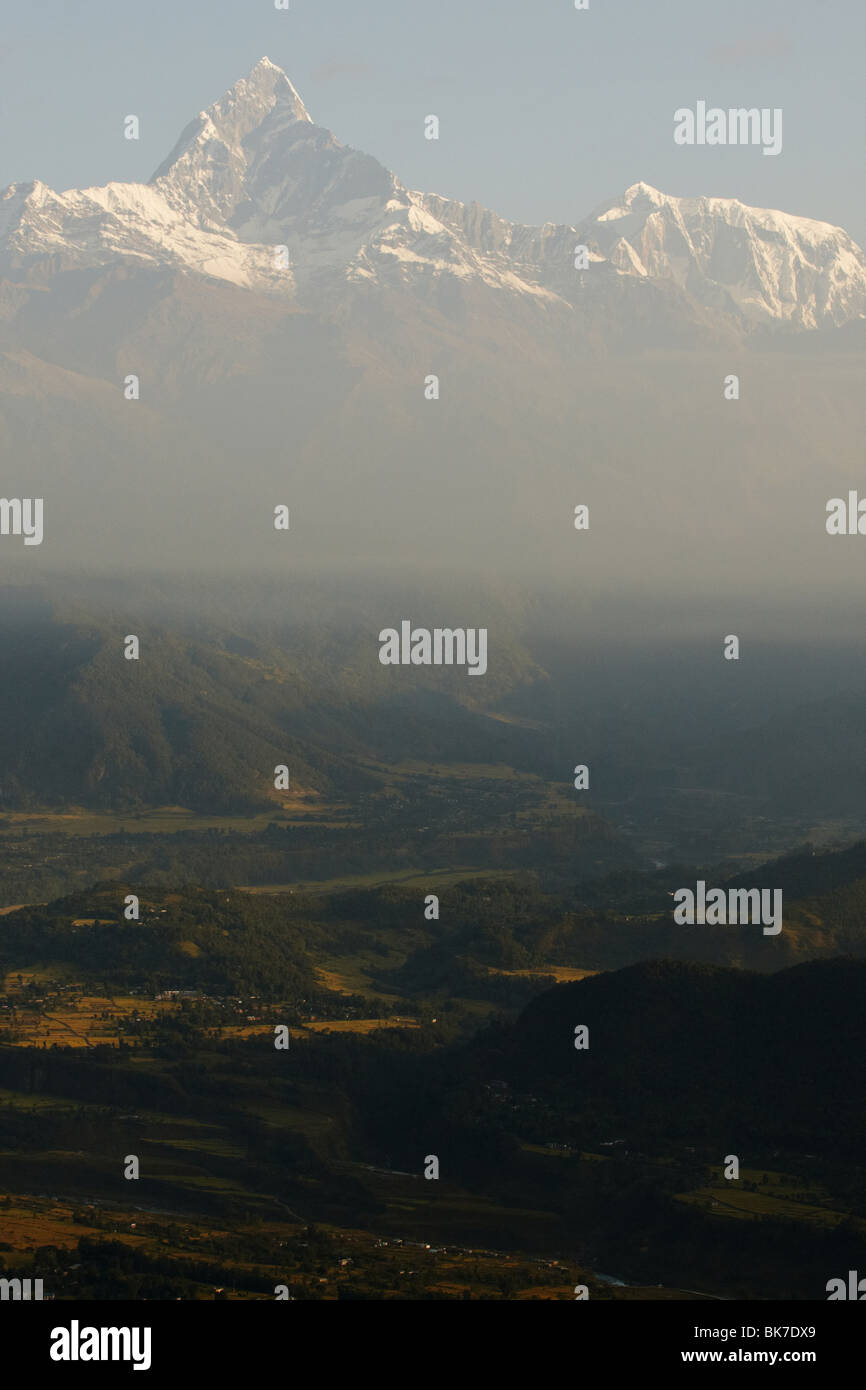 Himalayas peaks range hi-res stock photography and images - Alamy