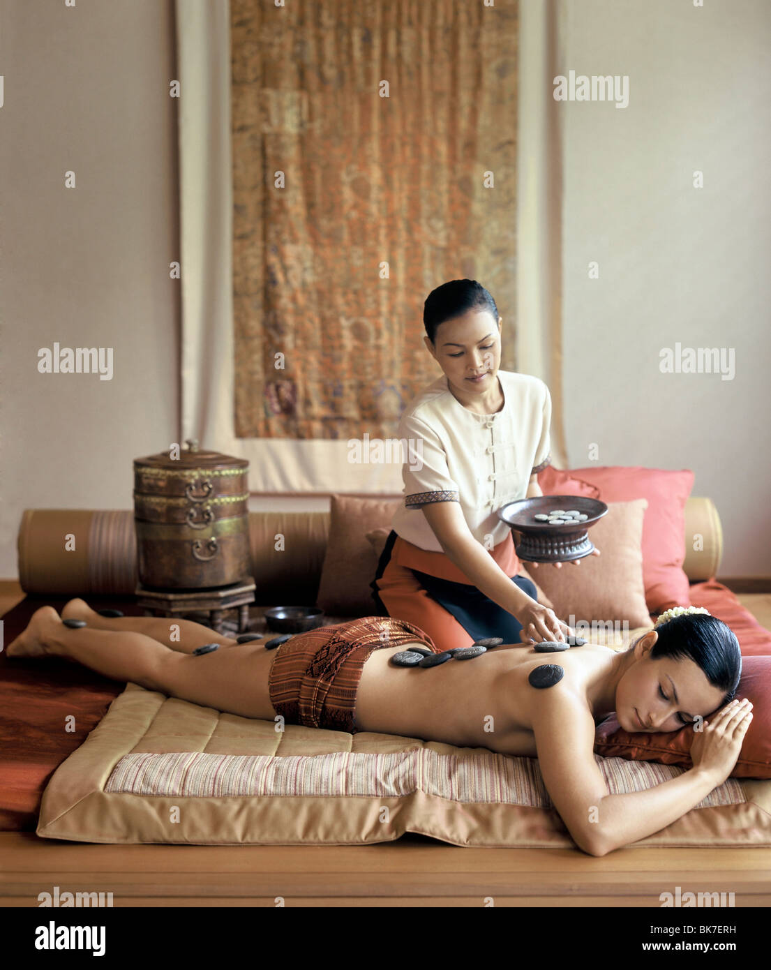 Bangkok massage hi-res stock photography and images - Alamy