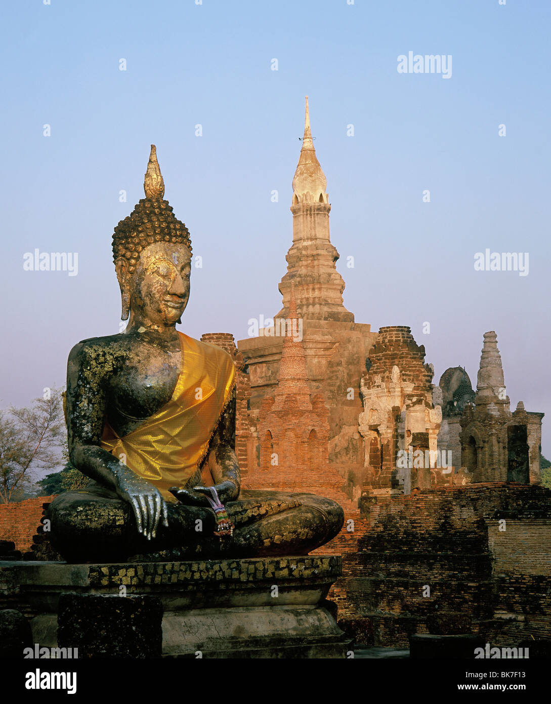 Ruins of Wat Mahathat, Sukhothai, UNESCO World Heritage Site, Thailand, Southeast Asia, Asia Stock Photo