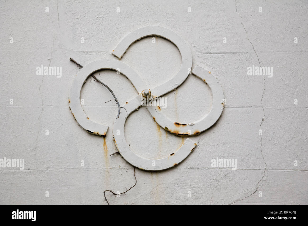 Wall tie plate hires stock photography and images Alamy