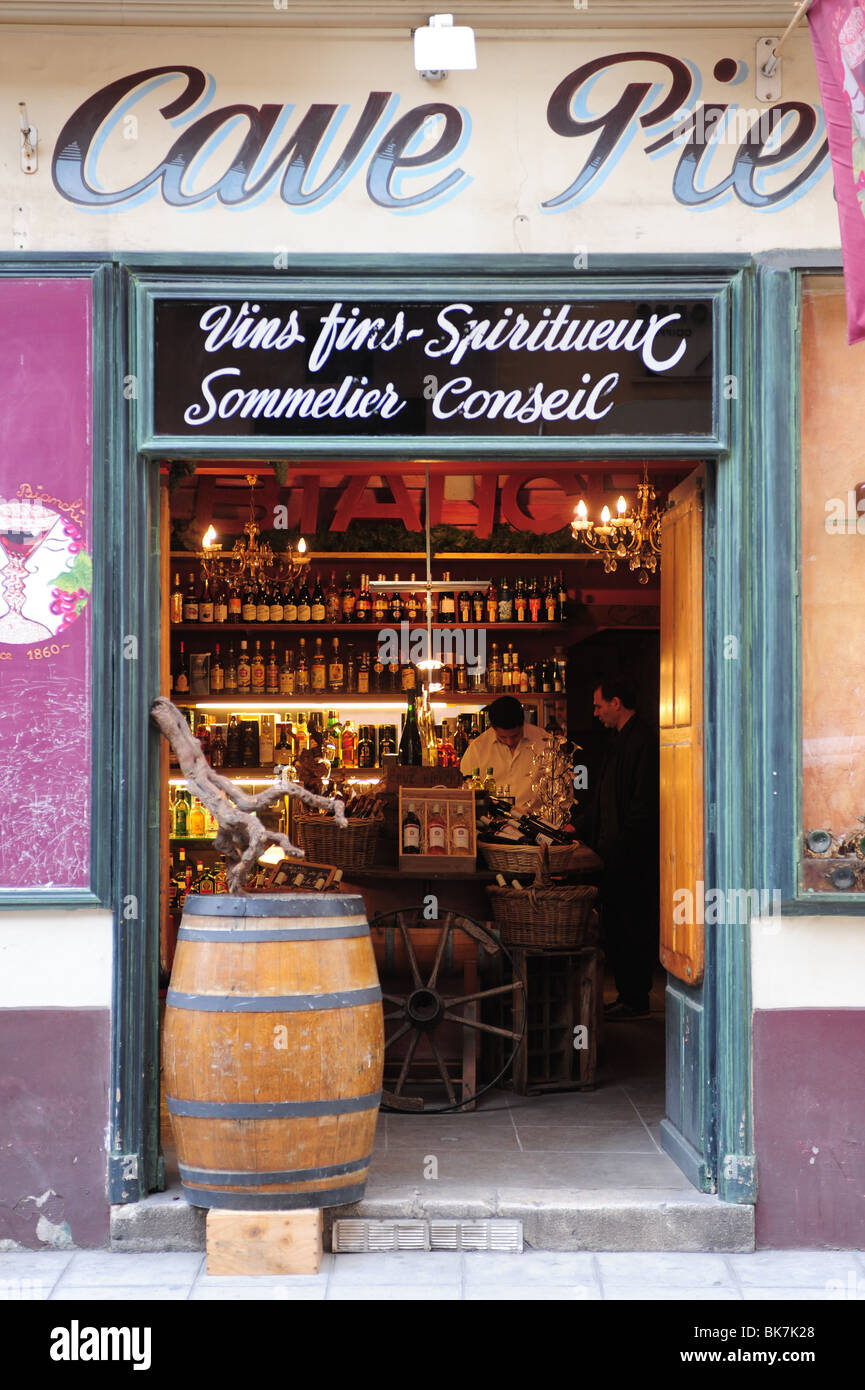 Europe France Nice Cote d'Azur Provence a wine shop store in downtown Nice Stock Photo