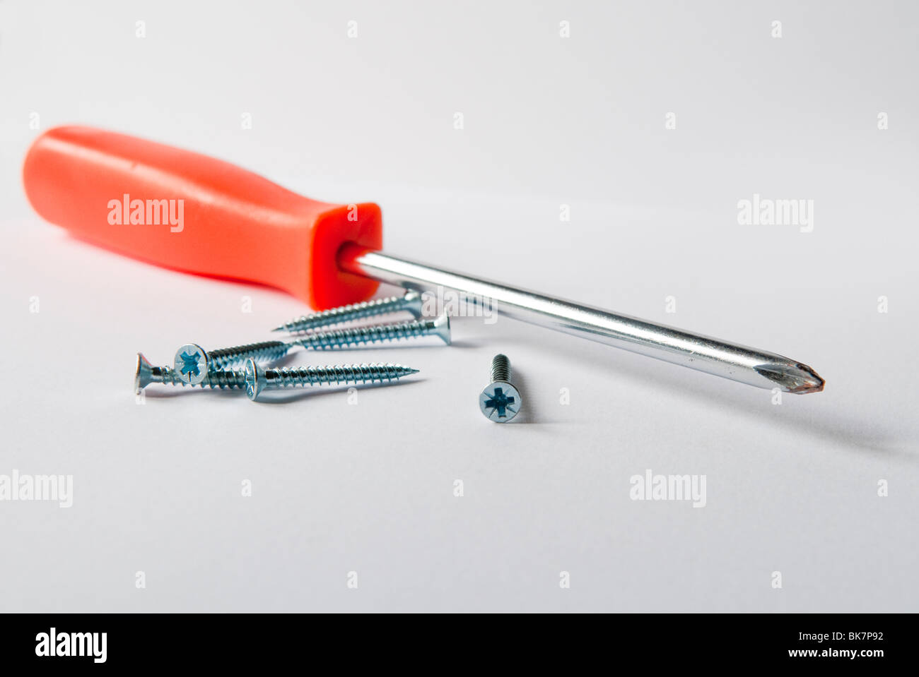 Phillipshead screw driver and screws Stock Photo Alamy
