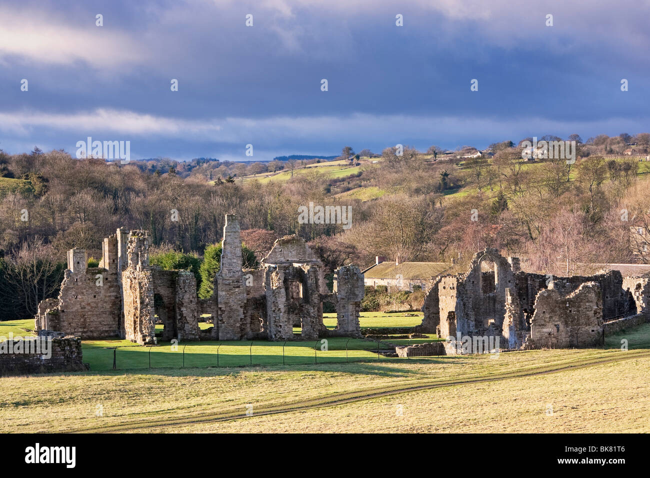 Easby abbey ruins hires stock photography and images Alamy