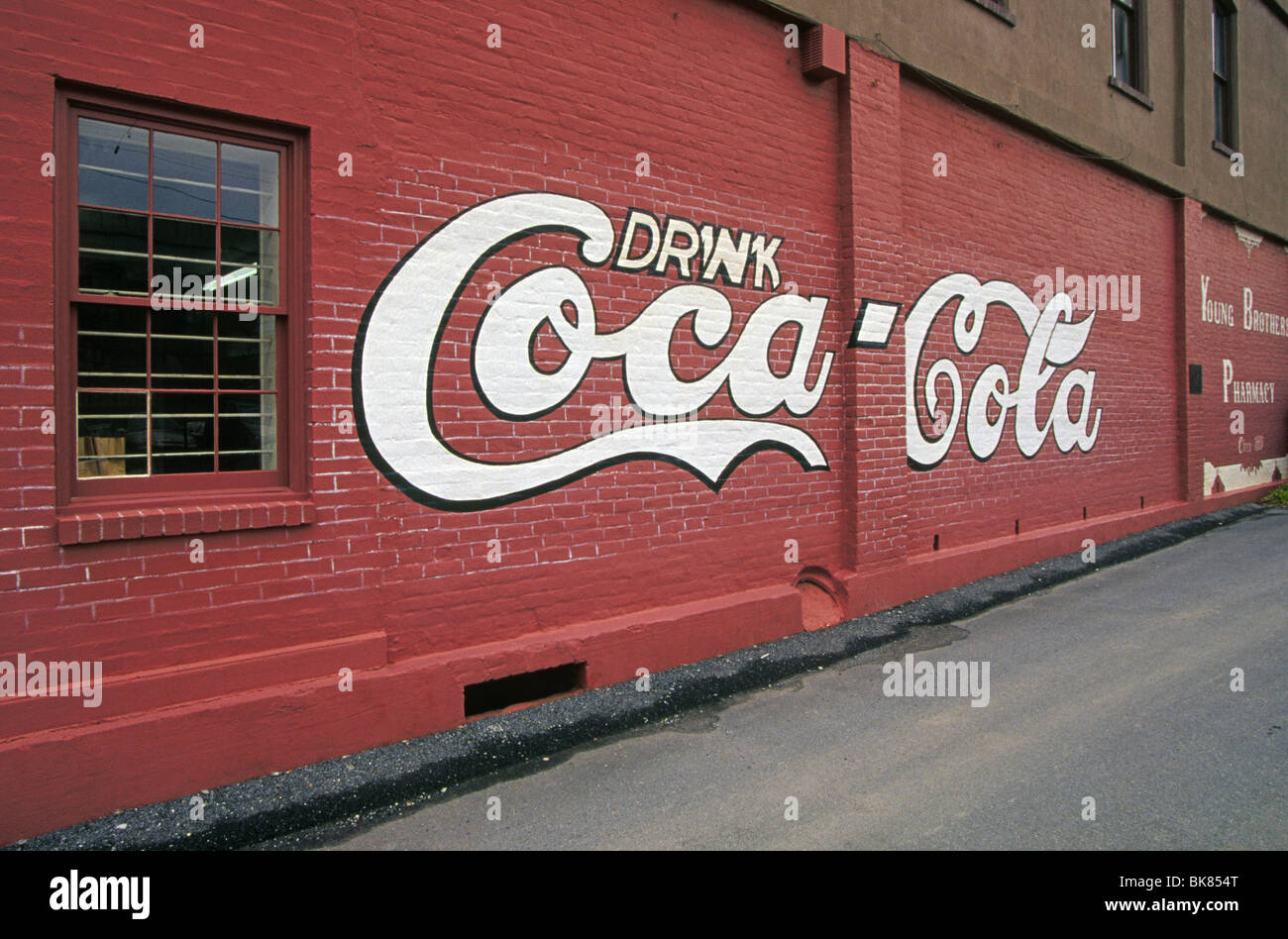 The oldest coca cola sign in the United States, painted on a brick wall in Cartersville, Georgia, in 1894 Stock Photo