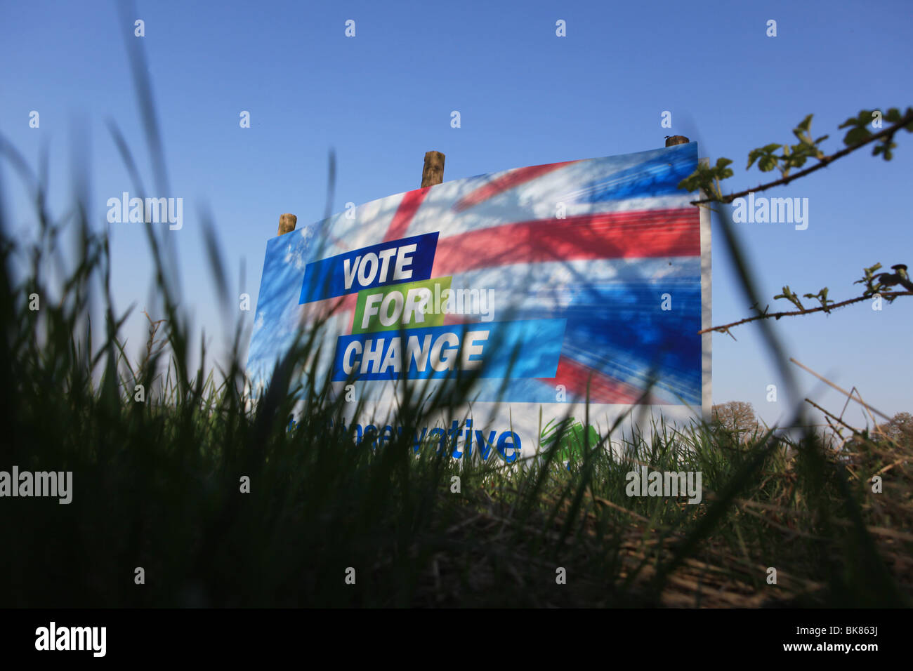 Conservative Party Election 2010 banner in a field in the UK against a blue sky Stock Photo